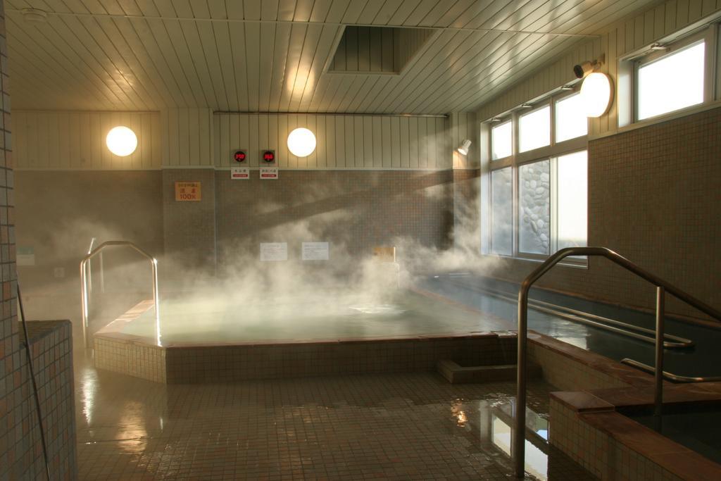 Natural Onsen Hostel Hidamari no Yu Takayama  Exterior foto